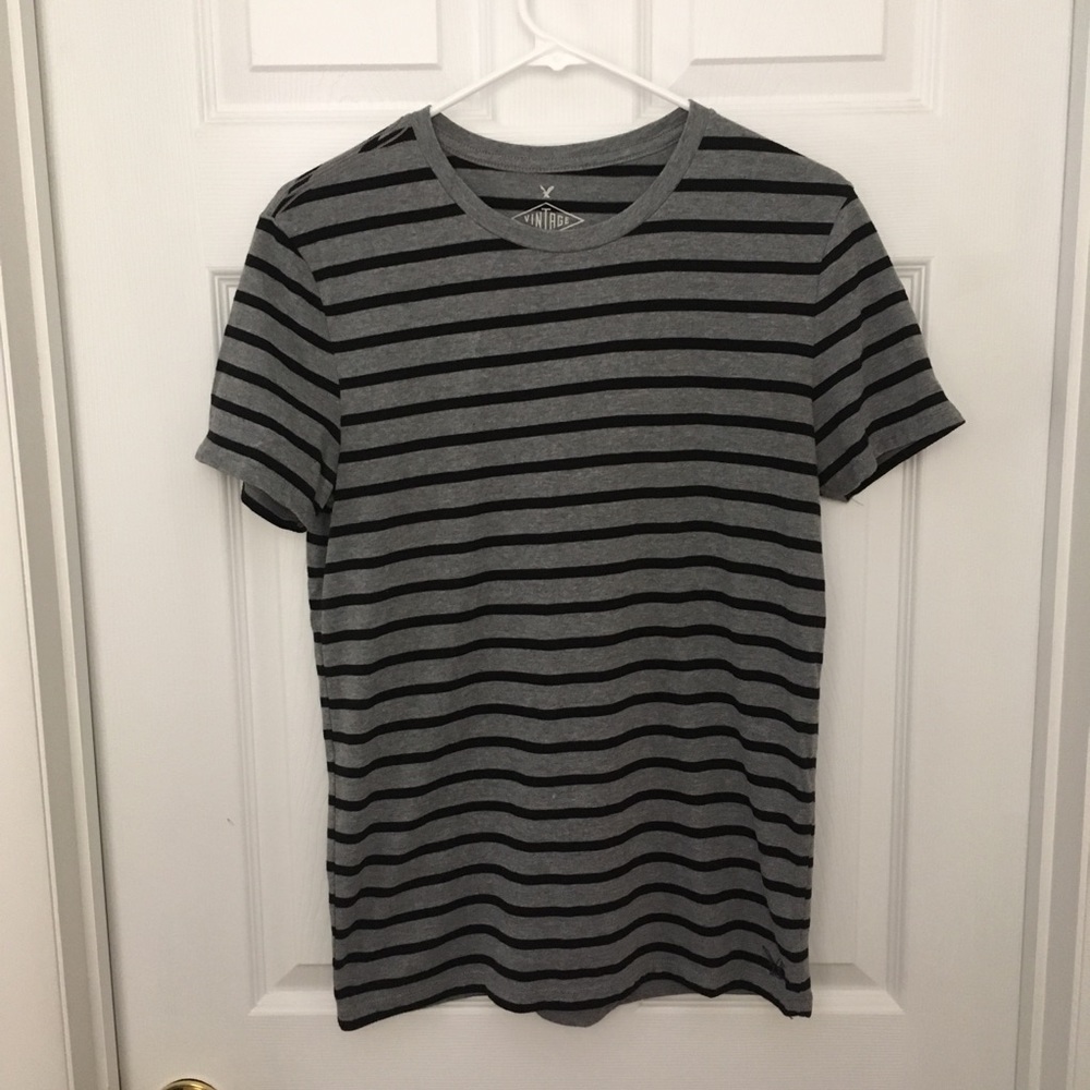 COPY - 🦅American Eagle striped short sleeve shirt